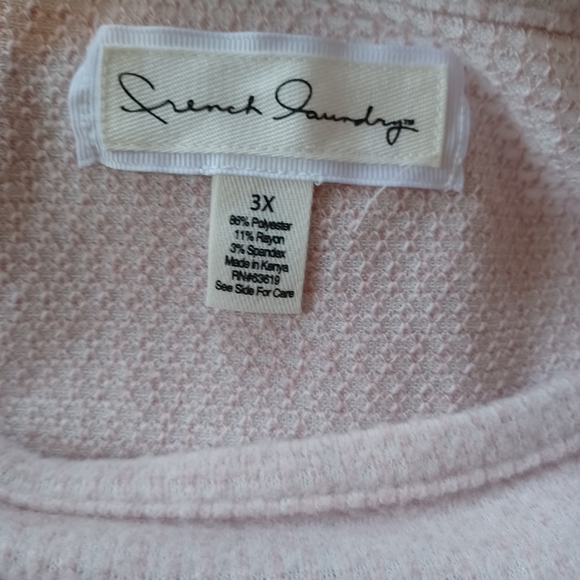 French Laundry baby pink sweater button shoulder detail - Picture 2 of 2